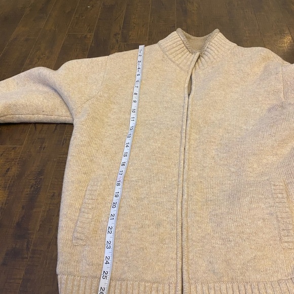 L.L. Bean full zip Wool sweater - Picture 6 of 11